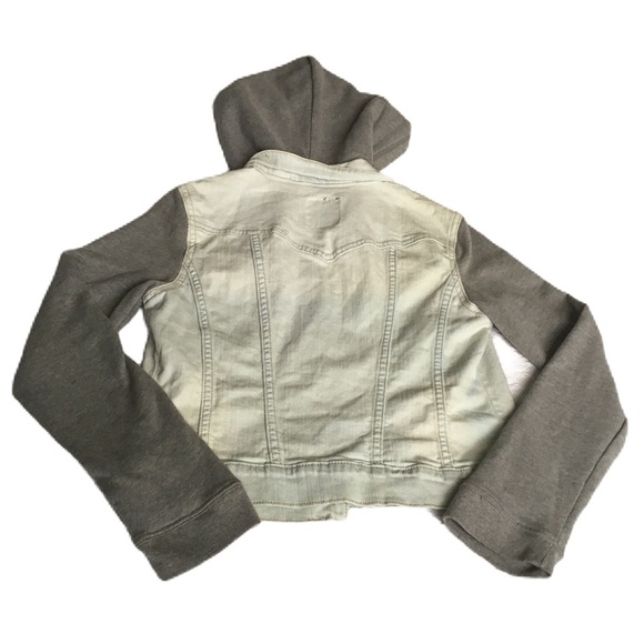 Jessica Simpson Jean Jacket - Picture 4 of 11